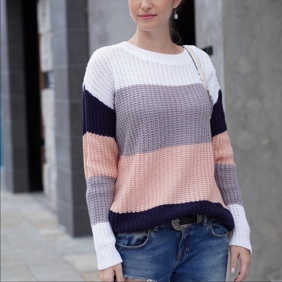 GRACEY’S Sweaters - GRACEY’S // Color Block Oversized Pullover Sweater